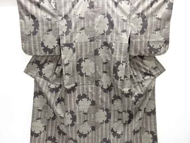 大特価品　雪輪に竹縞模様織り出し本場泥大島紬着物(9マルキ)